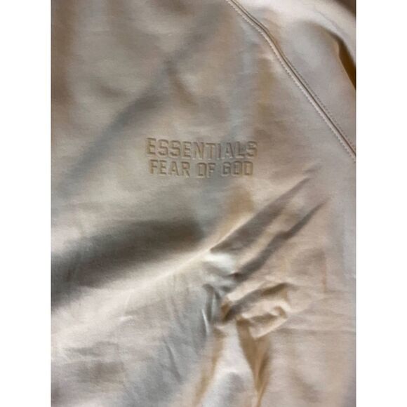 FEAR OF GOD ESSENTIALS Crewneck Egg Shell Brand New Tags Medium - Picture 3 of 8